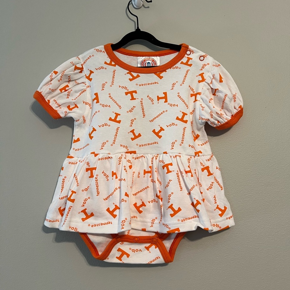 University of Tennessee 18m Girl Outfit